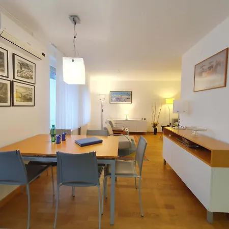 Eva Tour As Apartment