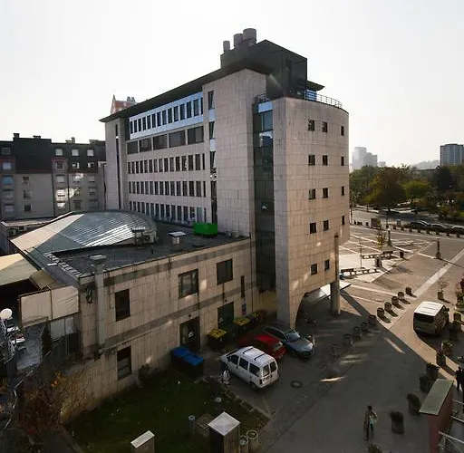 Eva Tour As アパート *